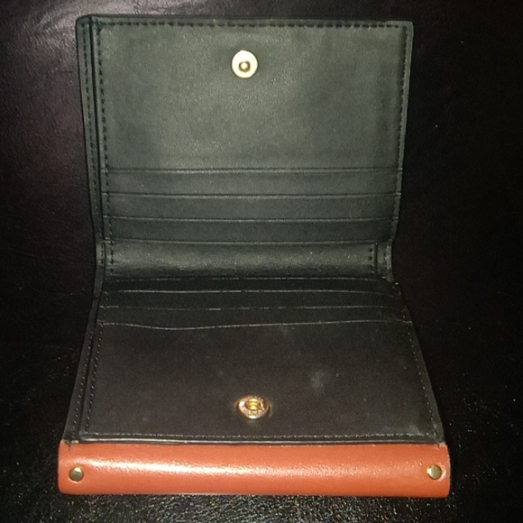 Coach New York - Picture 5 of 5